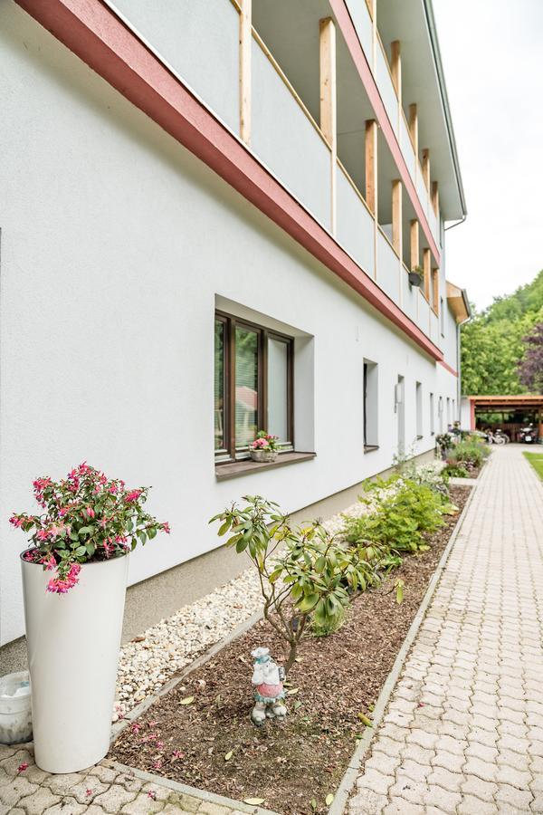Smart Liv'In Laabnerhof Apartment Laaben ภายนอก รูปภาพ