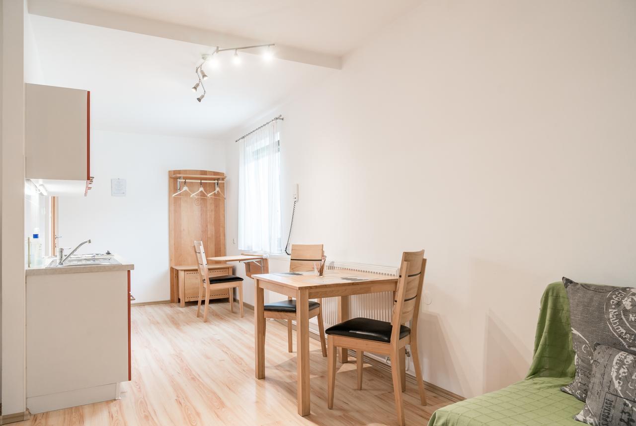 Smart Liv'In Laabnerhof Apartment Laaben ภายนอก รูปภาพ