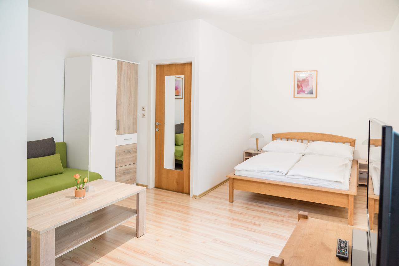 Smart Liv'In Laabnerhof Apartment Laaben ภายนอก รูปภาพ